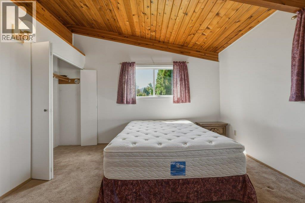 3220 5 Avenue Se, Salmon Arm, British Columbia  V1E 2B8 - Photo 12 - 10383454