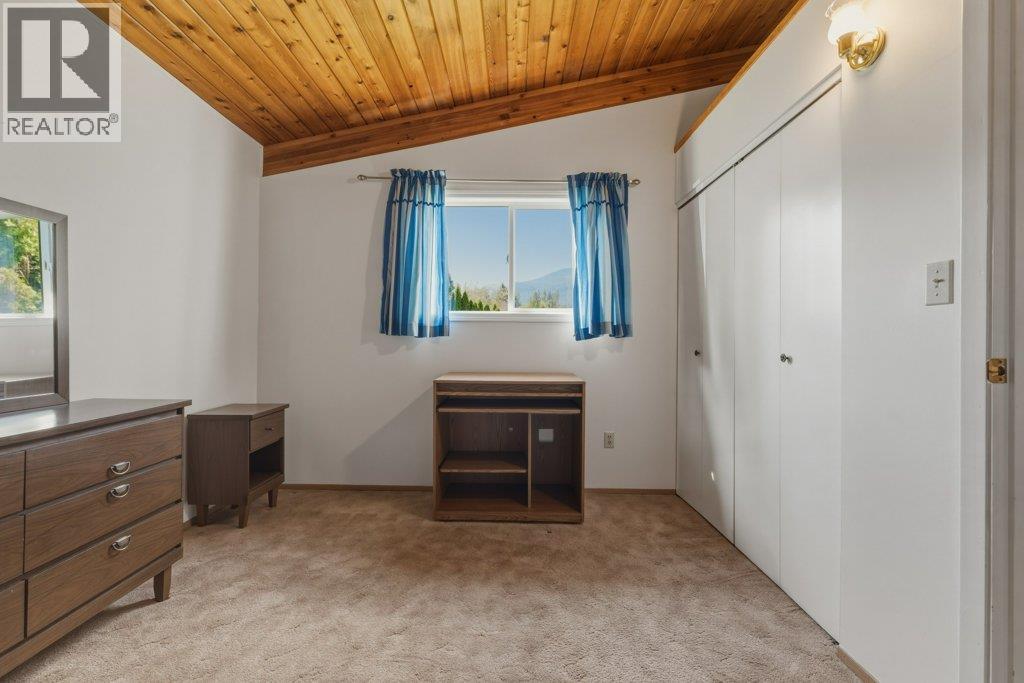 3220 5 Avenue Se, Salmon Arm, British Columbia  V1E 2B8 - Photo 17 - 10383454