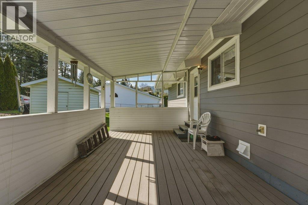 3220 5 Avenue Se, Salmon Arm, British Columbia  V1E 2B8 - Photo 31 - 10383454