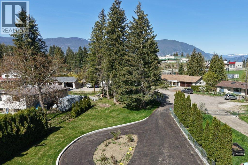3220 5 Avenue Se, Salmon Arm, British Columbia  V1E 2B8 - Photo 34 - 10383454