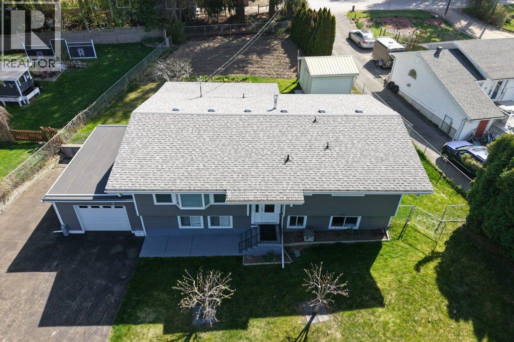 3220 5 Avenue Se, Salmon Arm, British Columbia  V1E 2B8 - Photo 35 - 10383454
