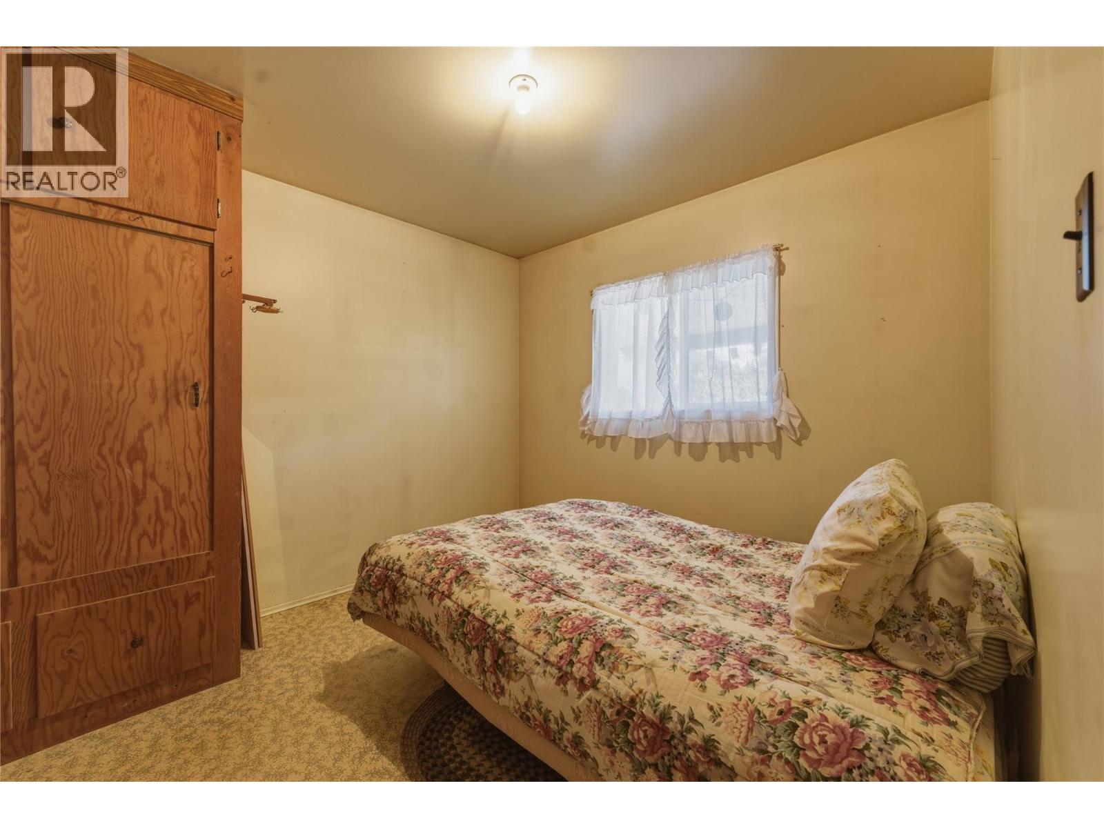 4760 Canoe Beach Drive Drive Ne, Salmon Arm, British Columbia  V0E 1K0 - Photo 12 - 10384146