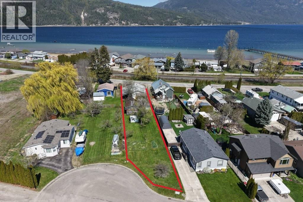 4760 Canoe Beach Drive Drive Ne, Salmon Arm, British Columbia  V0E 1K0 - Photo 2 - 10384146