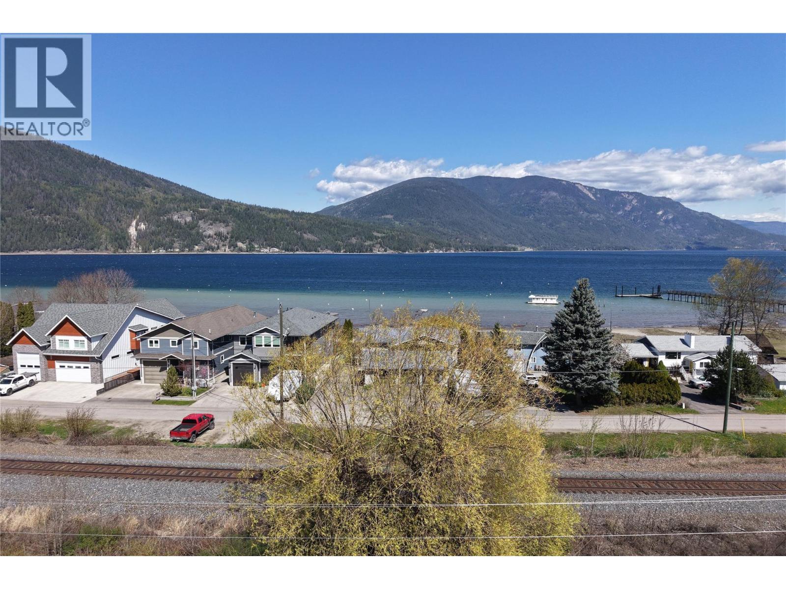 4760 Canoe Beach Drive Drive Ne, Salmon Arm, British Columbia  V0E 1K0 - Photo 27 - 10384146