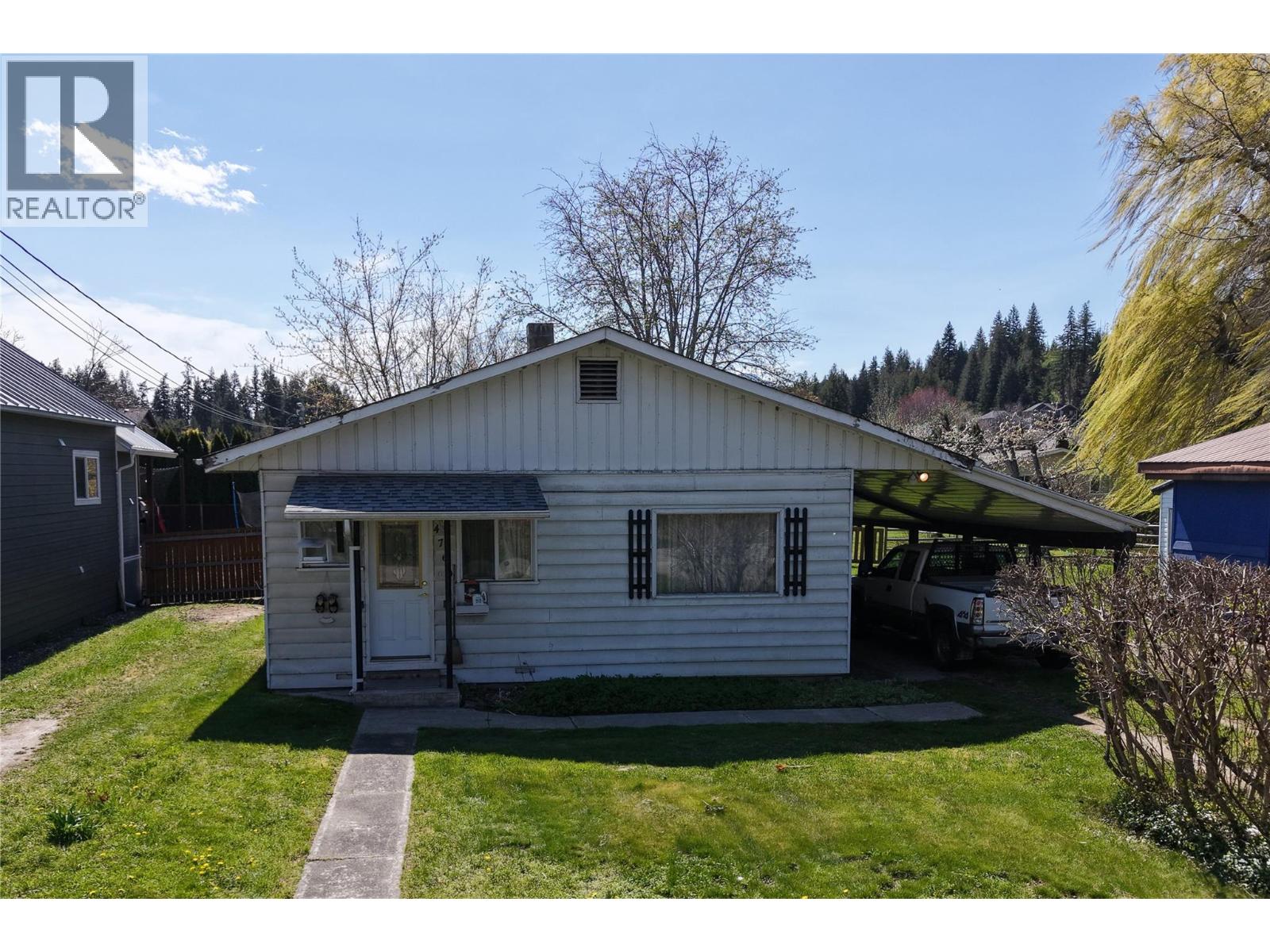 4760 Canoe Beach Drive Drive Ne, Salmon Arm, British Columbia  V0E 1K0 - Photo 28 - 10384146