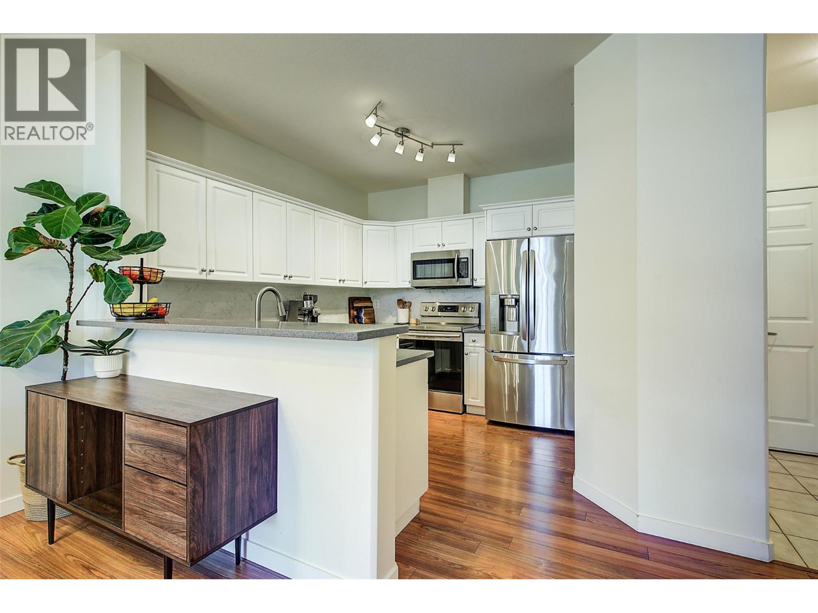 680 Lequime Road Unit# 411, Kelowna, British Columbia  V1W 1A4 - Photo 3 - 10383966