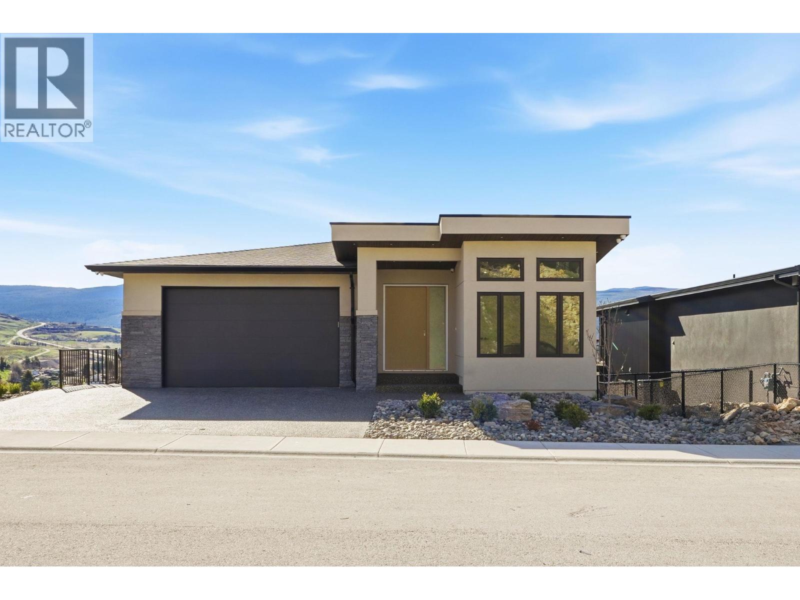 1087 Carnoustie Drive, kelowna, British Columbia