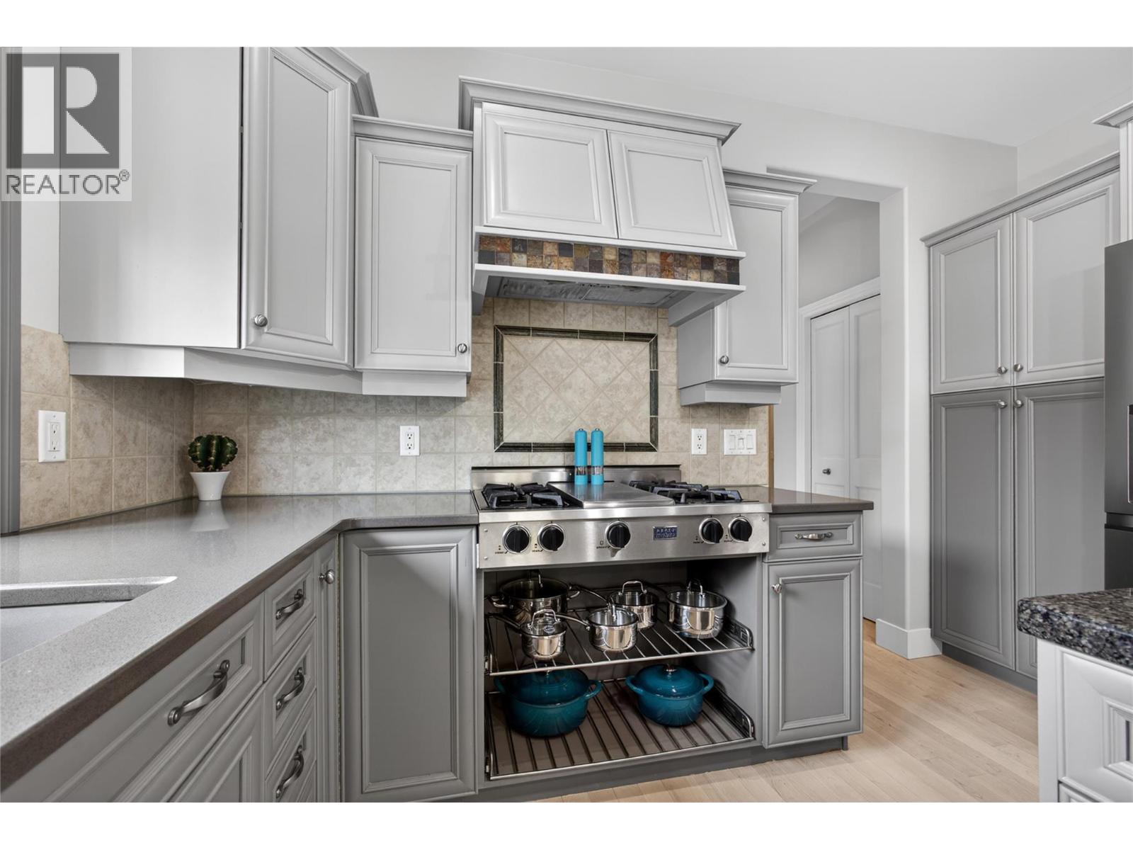 4178 Gallaghers Boulevard S, Kelowna, British Columbia  V1W 4X2 - Photo 11 - 10383619