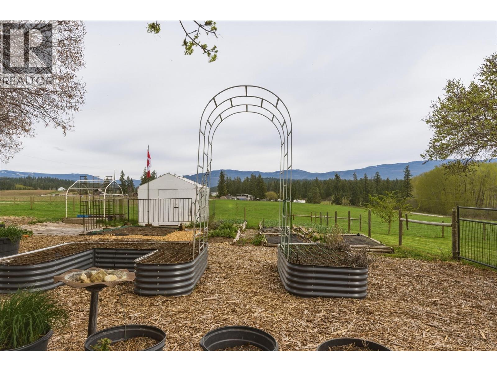 5271 Pyott Road, Spallumcheen, British Columbia  V4Y 0M6 - Photo 43 - 10380489