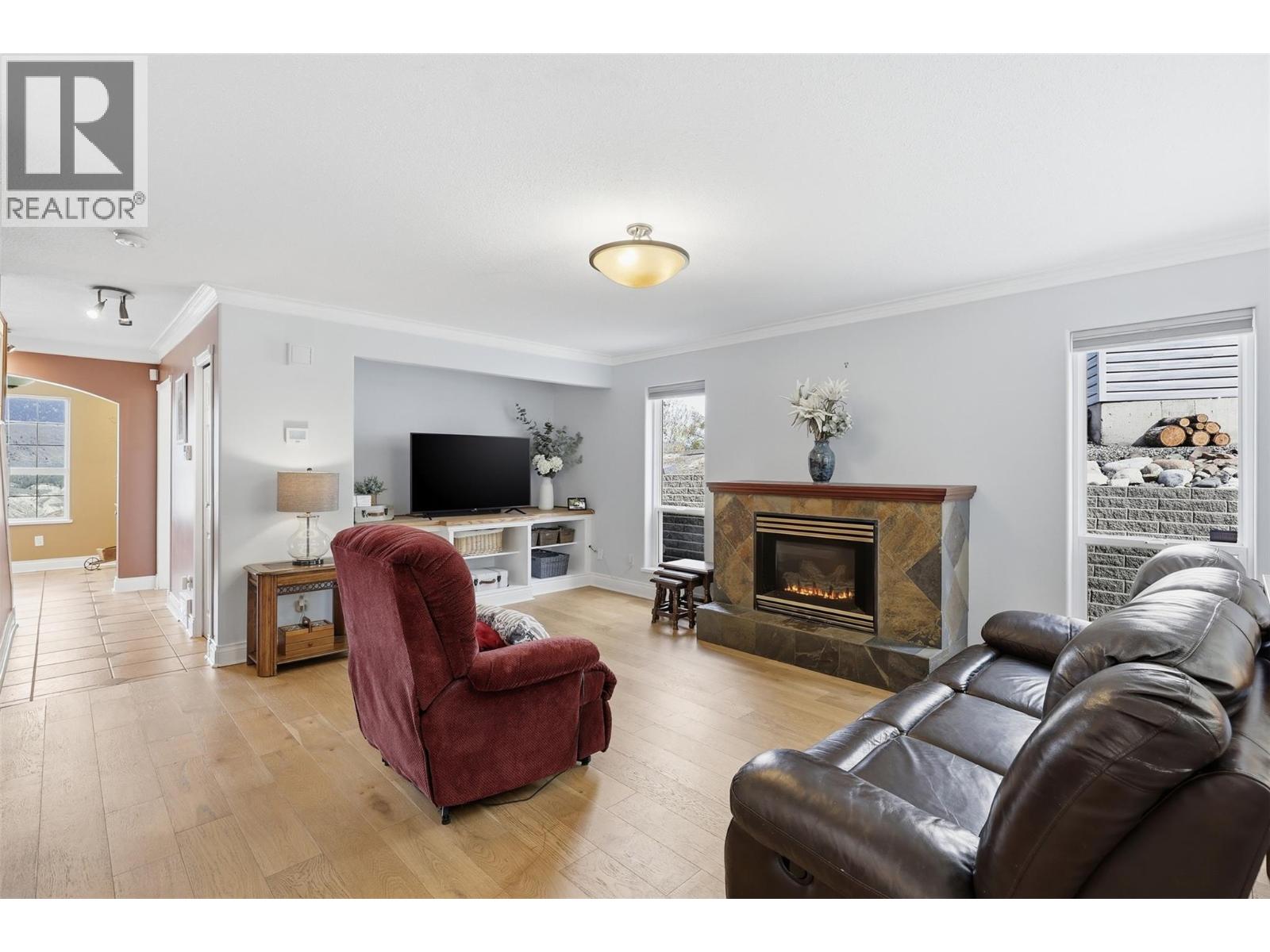 4948 Woodland Court, Kamloops, British Columbia  V2C 6V5 - Photo 12 - 10384490