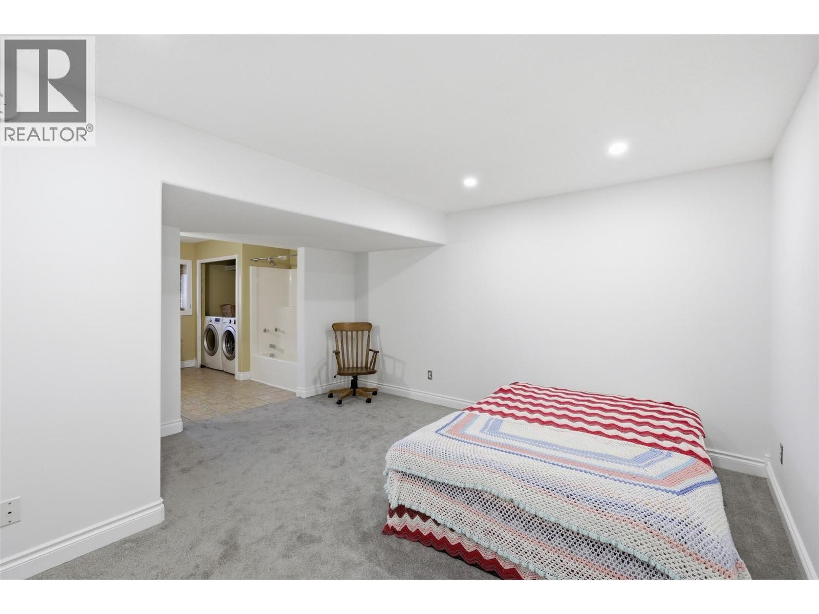 4948 Woodland Court, Kamloops, British Columbia  V2C 6V5 - Photo 27 - 10384490