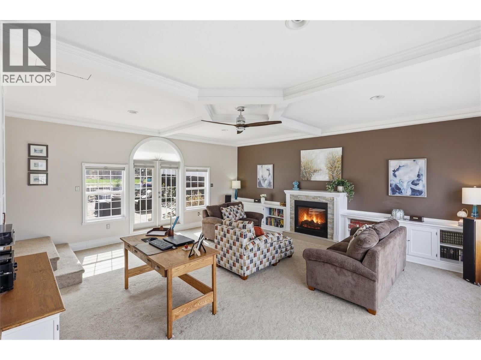 4948 Woodland Court, Kamloops, British Columbia  V2C 6V5 - Photo 6 - 10384490
