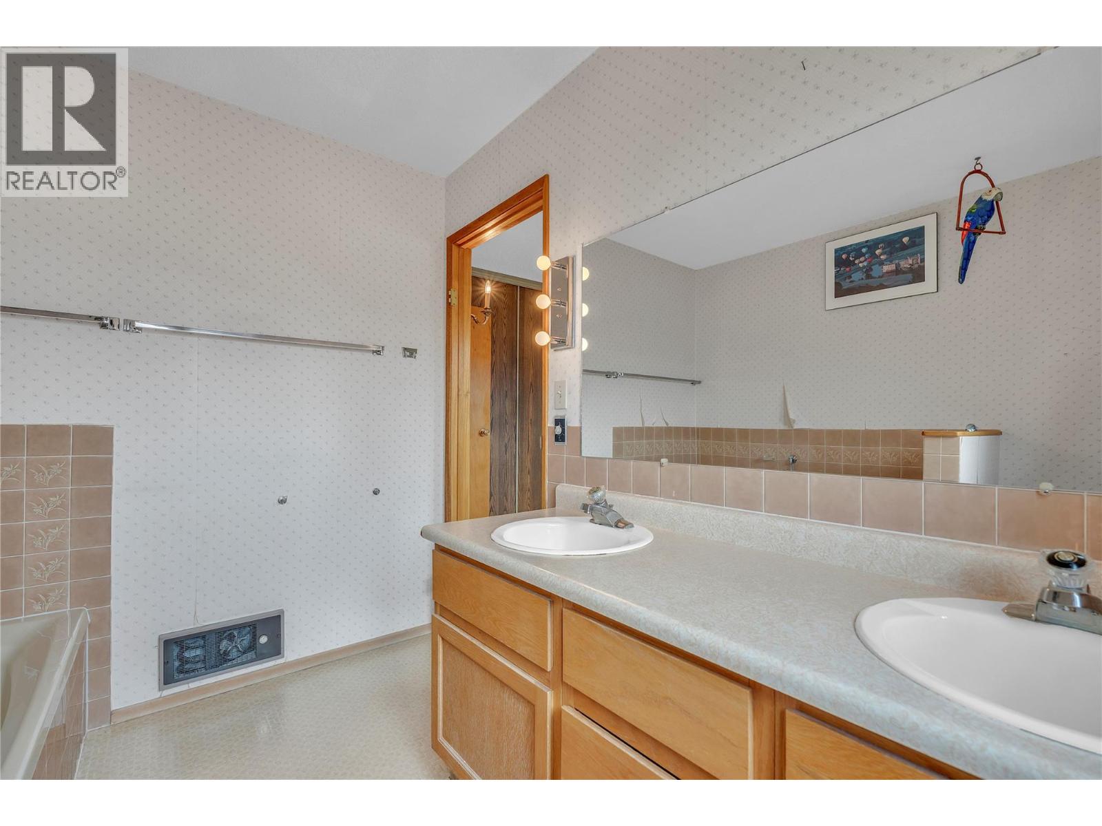 418 Panorama Crescent, Okanagan Falls, British Columbia  V0H 1R5 - Photo 31 - 10384708