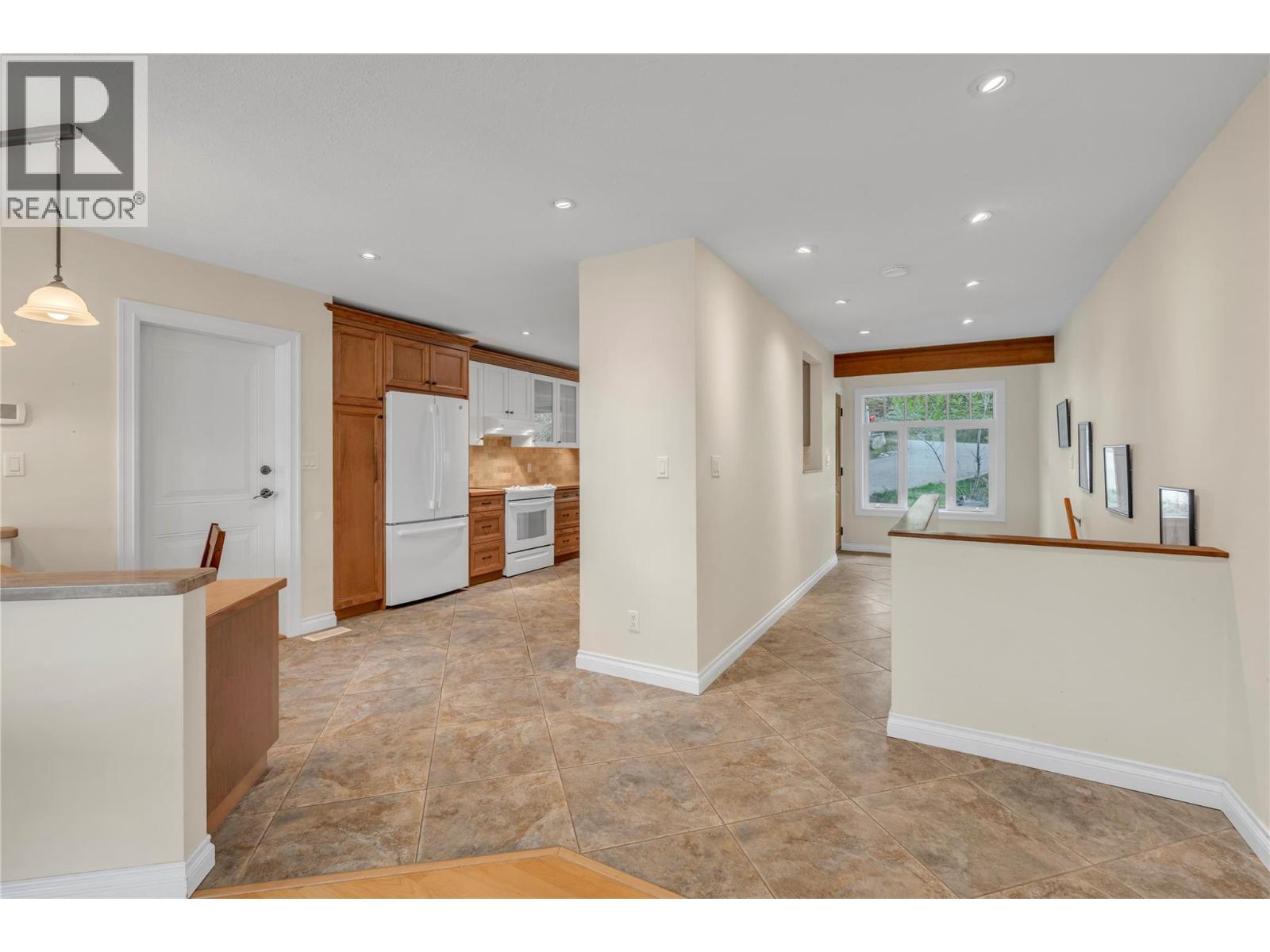 418 Panorama Crescent, Okanagan Falls, British Columbia  V0H 1R5 - Photo 4 - 10384708