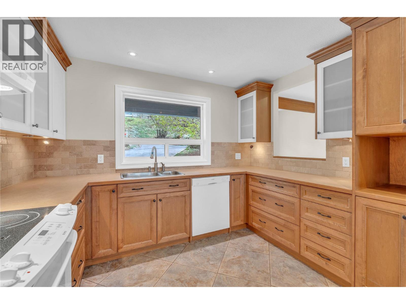 418 Panorama Crescent, Okanagan Falls, British Columbia  V0H 1R5 - Photo 5 - 10384708