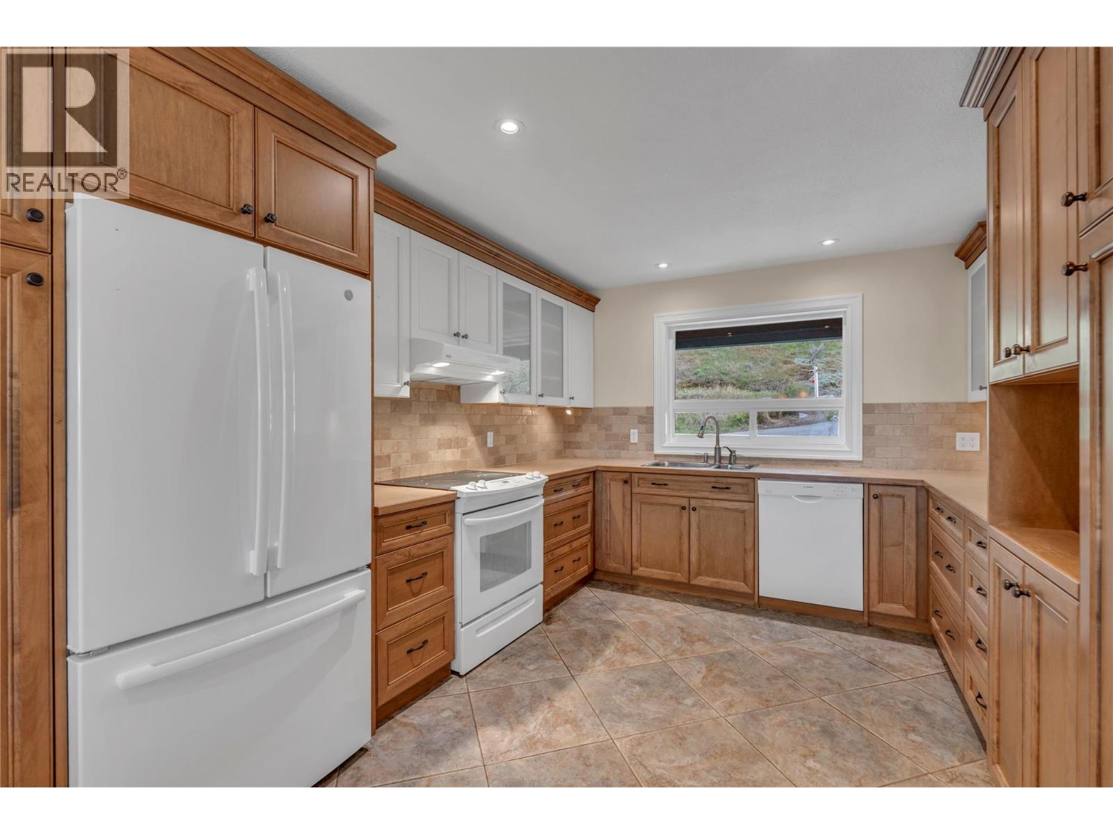 418 Panorama Crescent, Okanagan Falls, British Columbia  V0H 1R5 - Photo 6 - 10384708