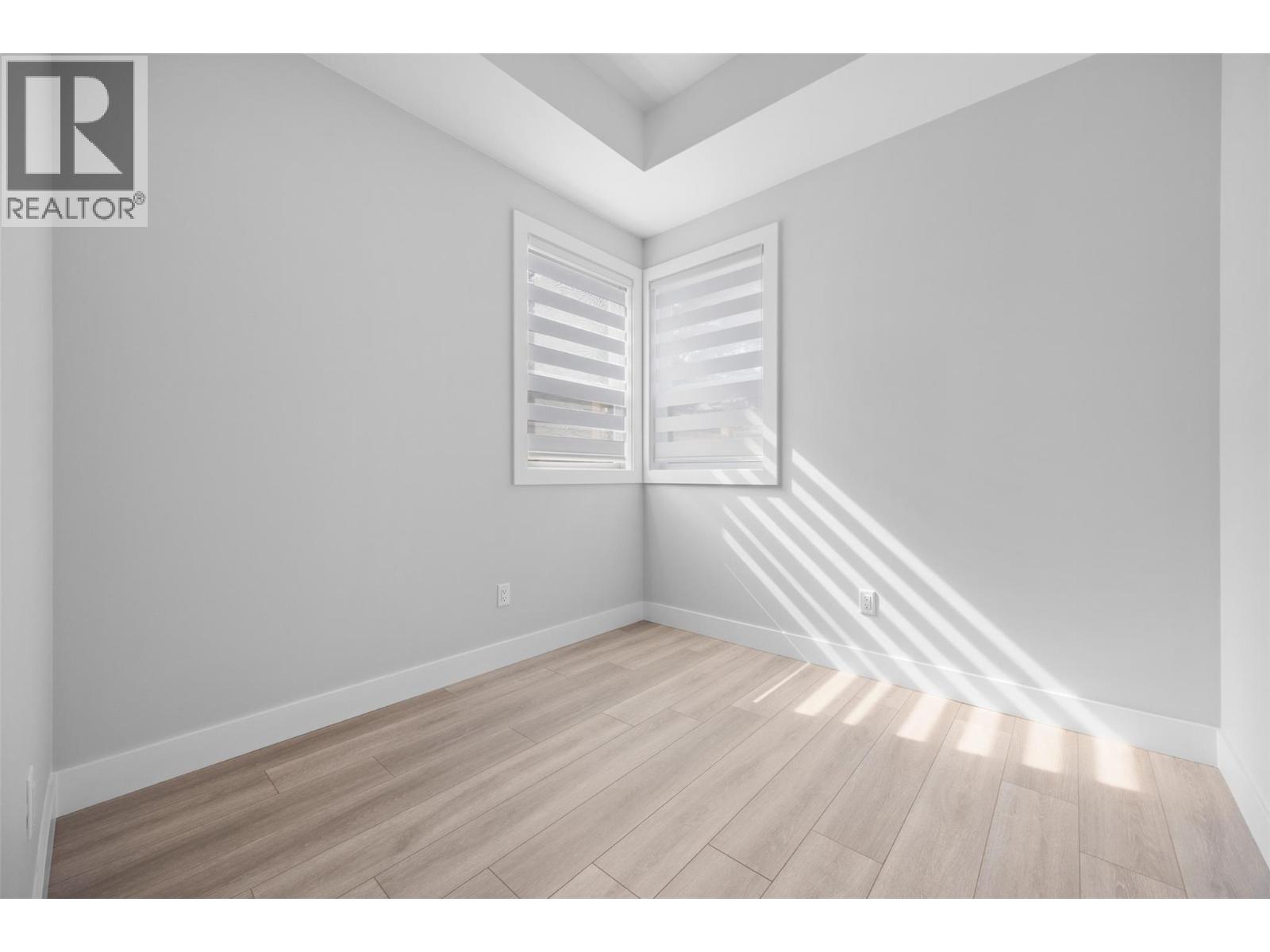 954 Stockwell Avenue Unit# 2, Kelowna, British Columbia  V1Y 6W2 - Photo 8 - 10382165