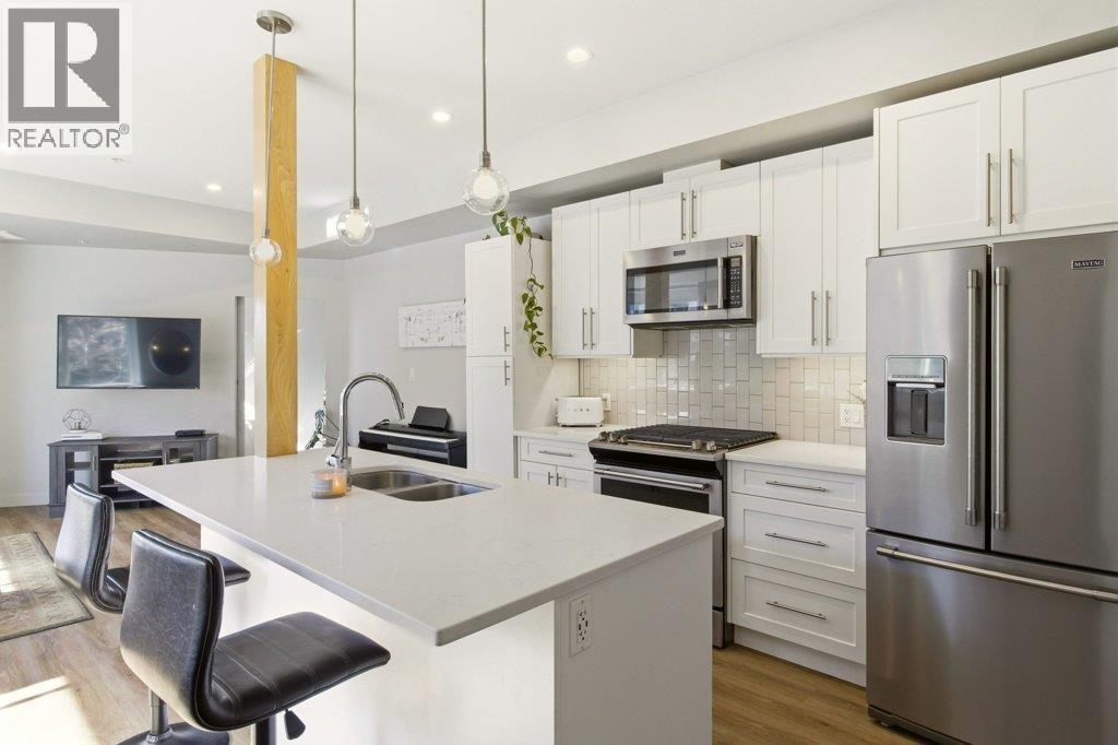 3638 Mission Springs Drive Unit# 101, kelowna, British Columbia