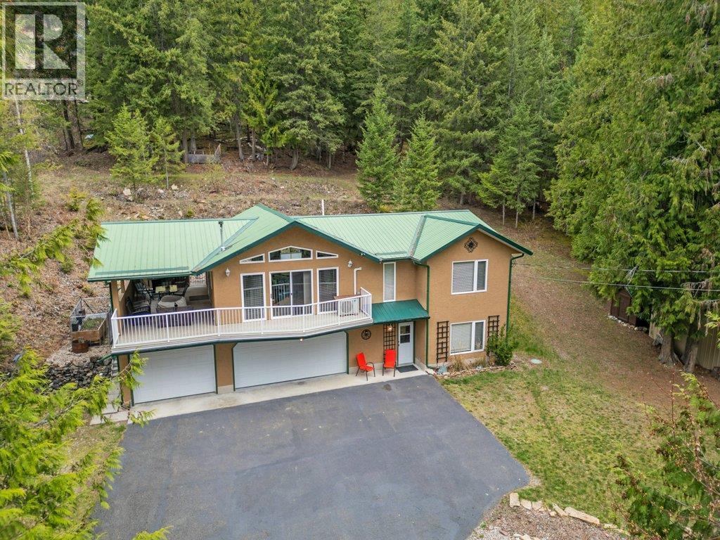 12 Old Town Road, Sicamous, British Columbia  V0E 2V4 - Photo 2 - 10384626