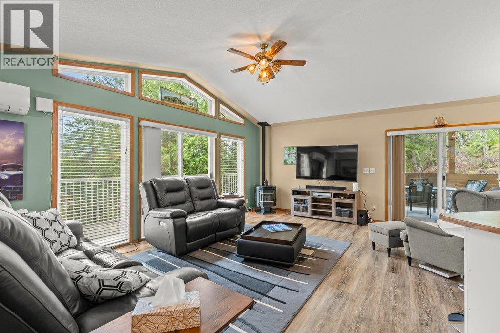 12 Old Town Road, Sicamous, British Columbia  V0E 2V4 - Photo 5 - 10384626