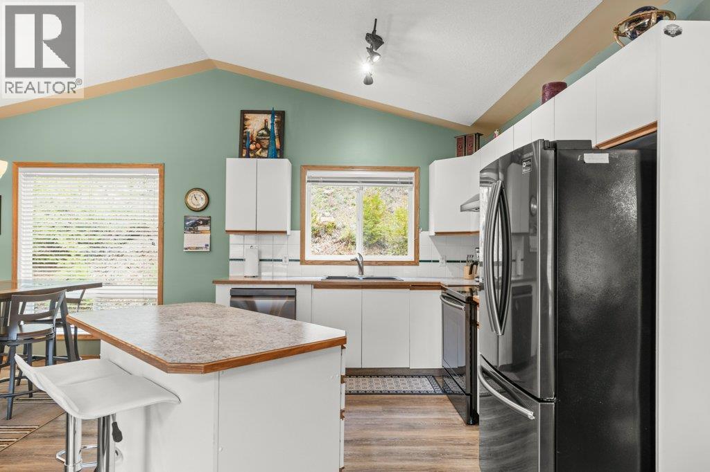 12 Old Town Road, Sicamous, British Columbia  V0E 2V4 - Photo 6 - 10384626
