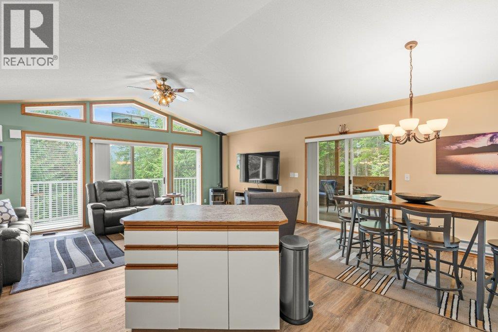 12 Old Town Road, Sicamous, British Columbia  V0E 2V4 - Photo 7 - 10384626