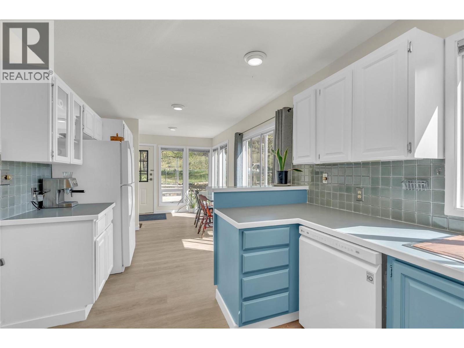 4609 6th Avenue, Okanagan Falls, British Columbia  V0H 1R5 - Photo 14 - 10384718