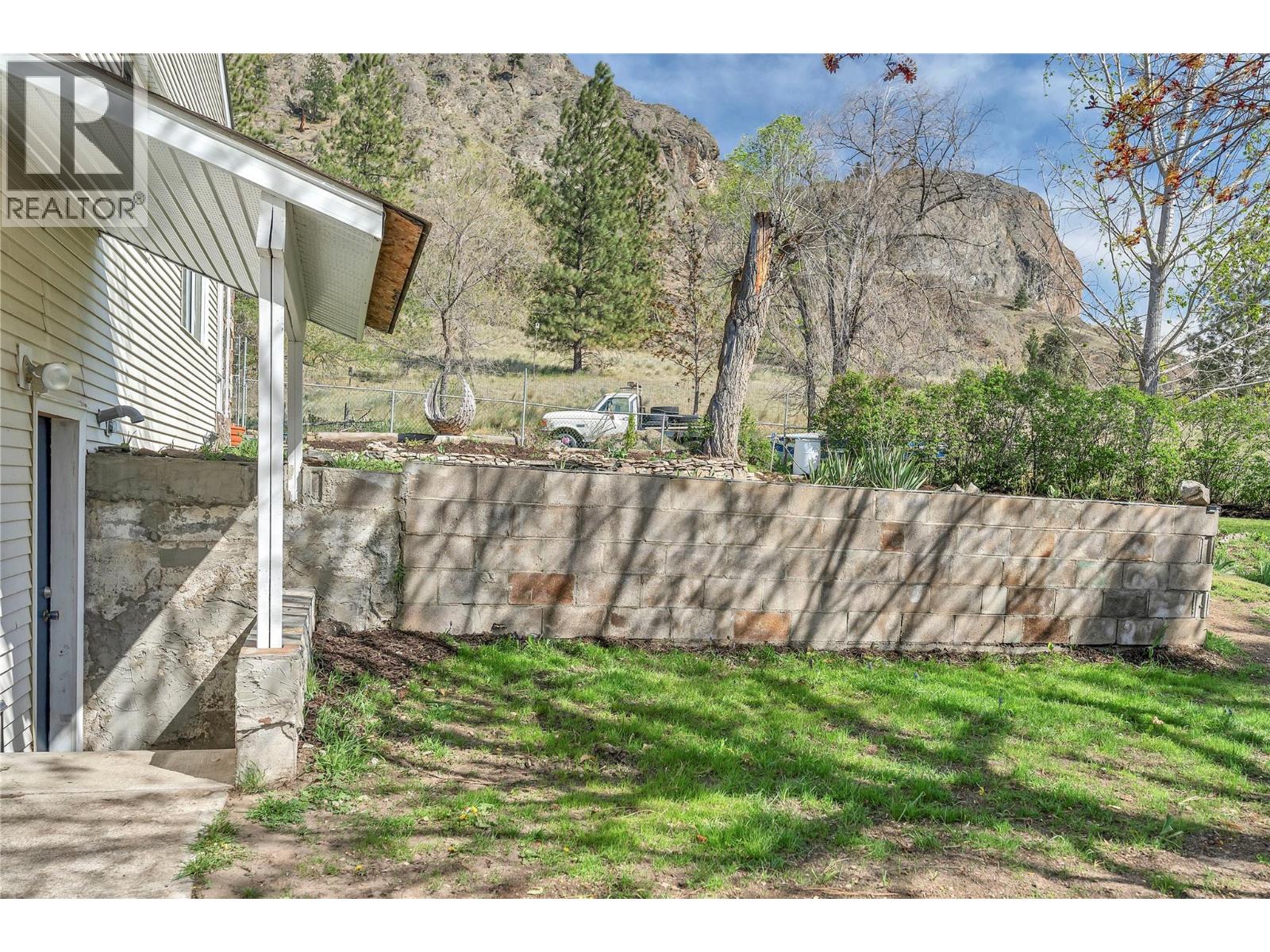 4609 6th Avenue, Okanagan Falls, British Columbia  V0H 1R5 - Photo 45 - 10384718