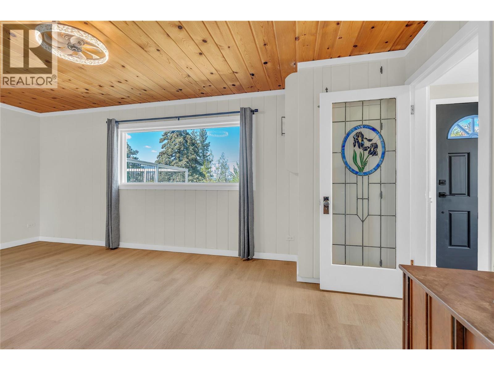 4609 6th Avenue, Okanagan Falls, British Columbia  V0H 1R5 - Photo 5 - 10384718