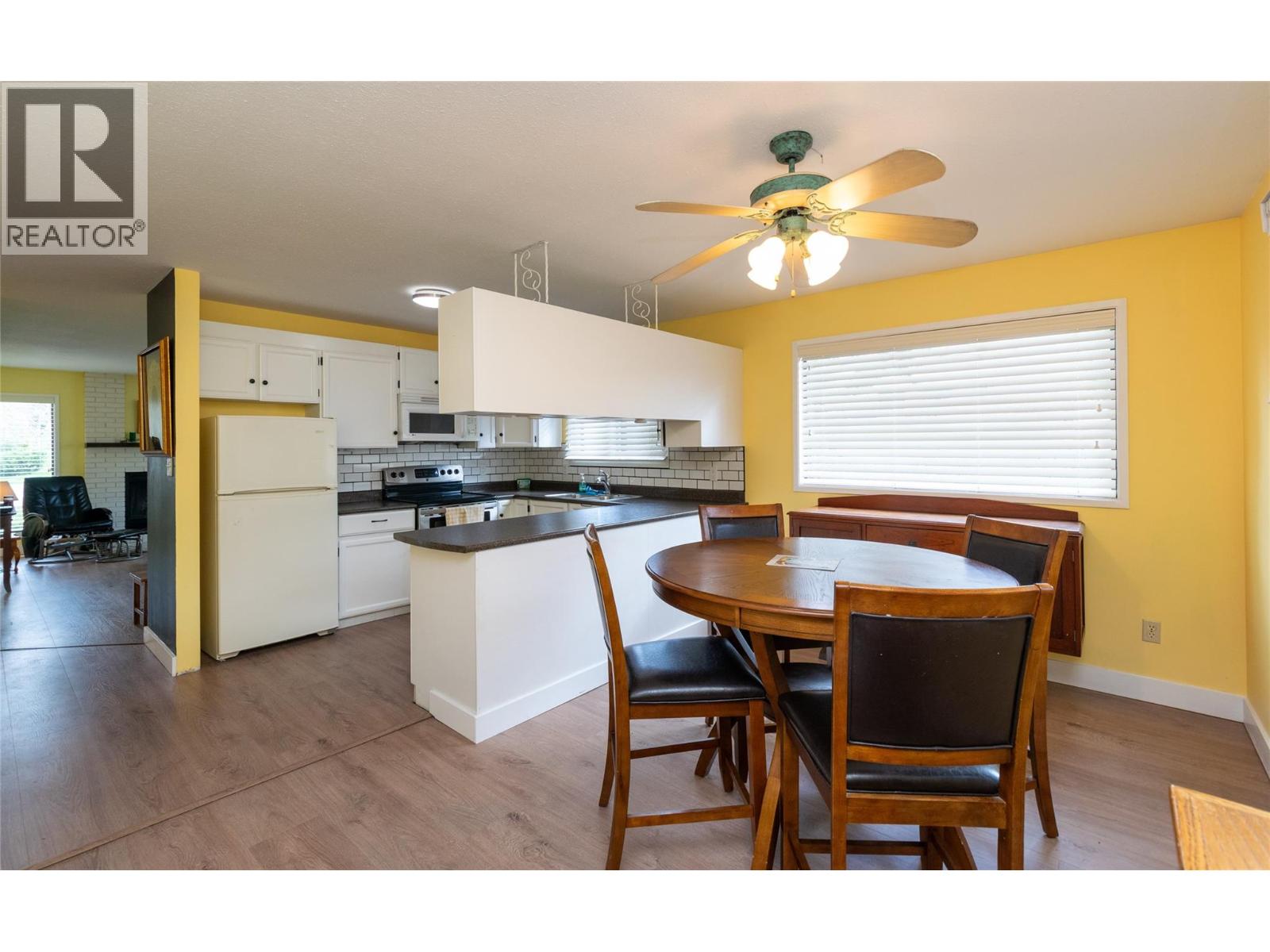 2780 25 Avenue Ne, Salmon Arm, British Columbia  V1E 3C7 - Photo 11 - 10384584