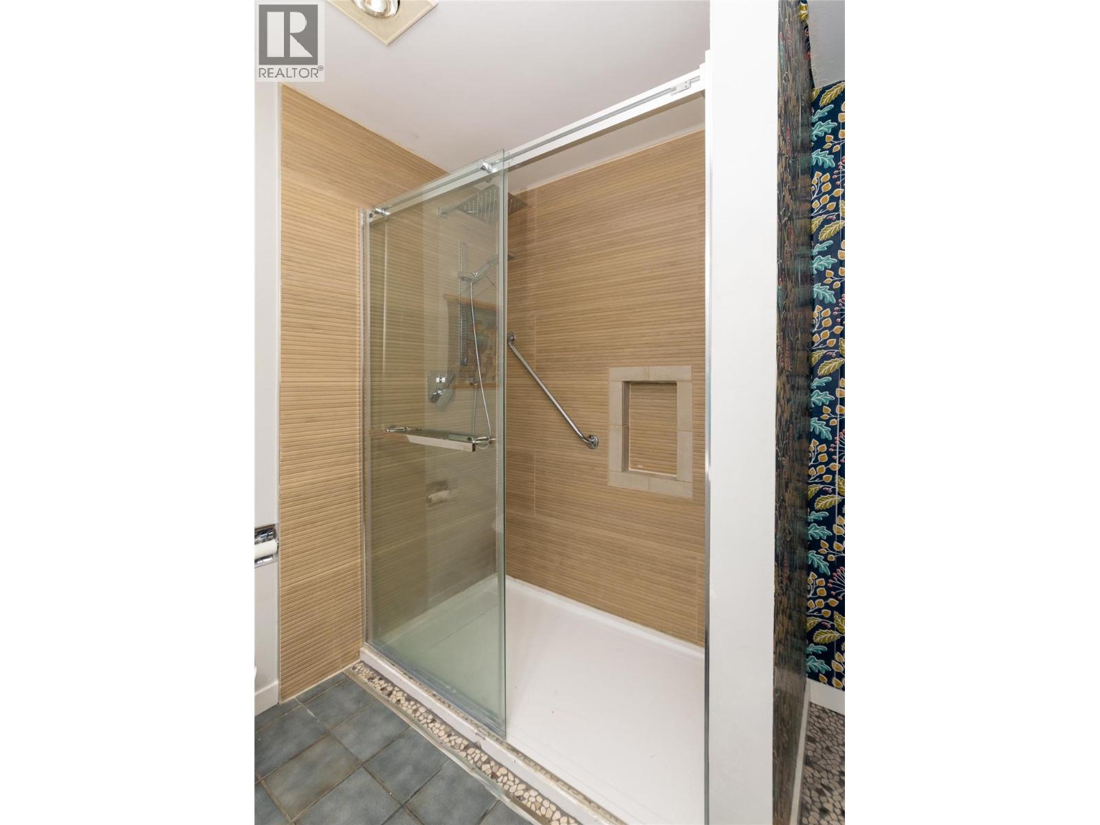 2780 25 Avenue Ne, Salmon Arm, British Columbia  V1E 3C7 - Photo 17 - 10384584