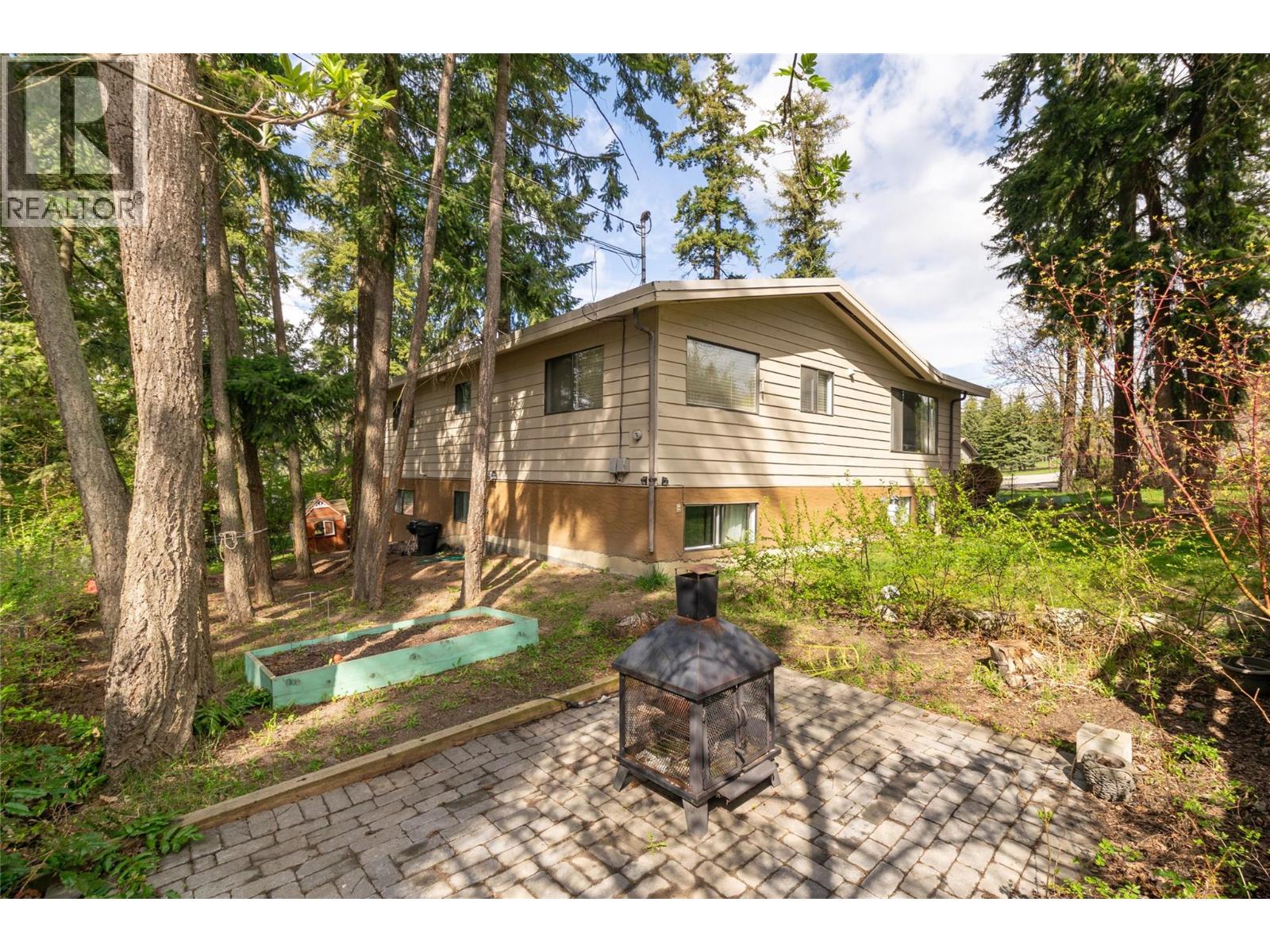 2780 25 Avenue Ne, Salmon Arm, British Columbia  V1E 3C7 - Photo 39 - 10384584