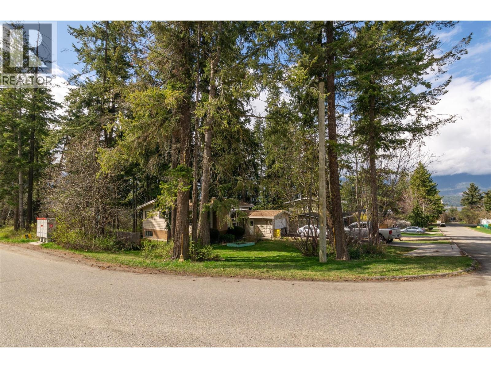 2780 25 Avenue Ne, Salmon Arm, British Columbia  V1E 3C7 - Photo 44 - 10384584