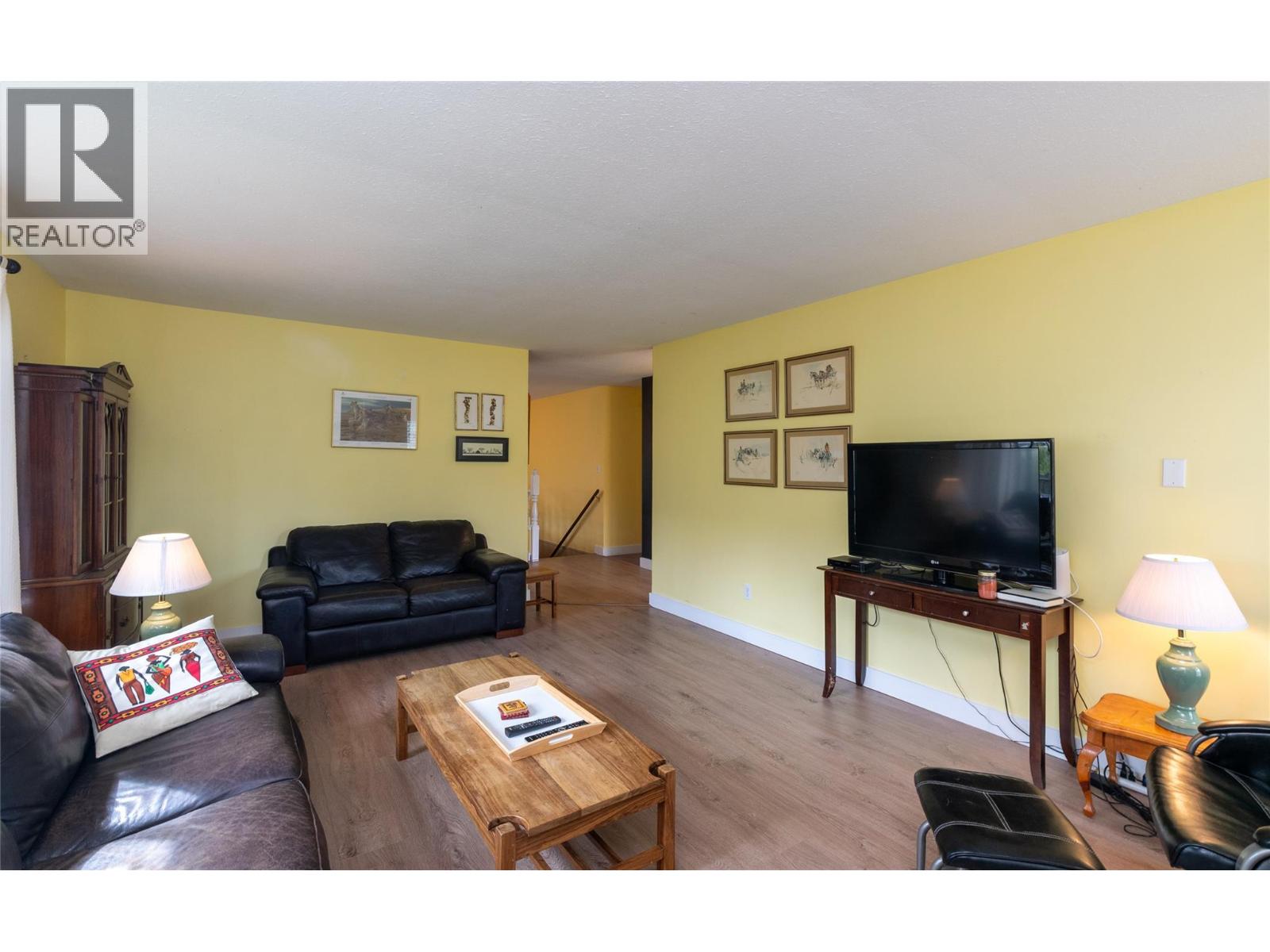 2780 25 Avenue Ne, Salmon Arm, British Columbia  V1E 3C7 - Photo 5 - 10384584