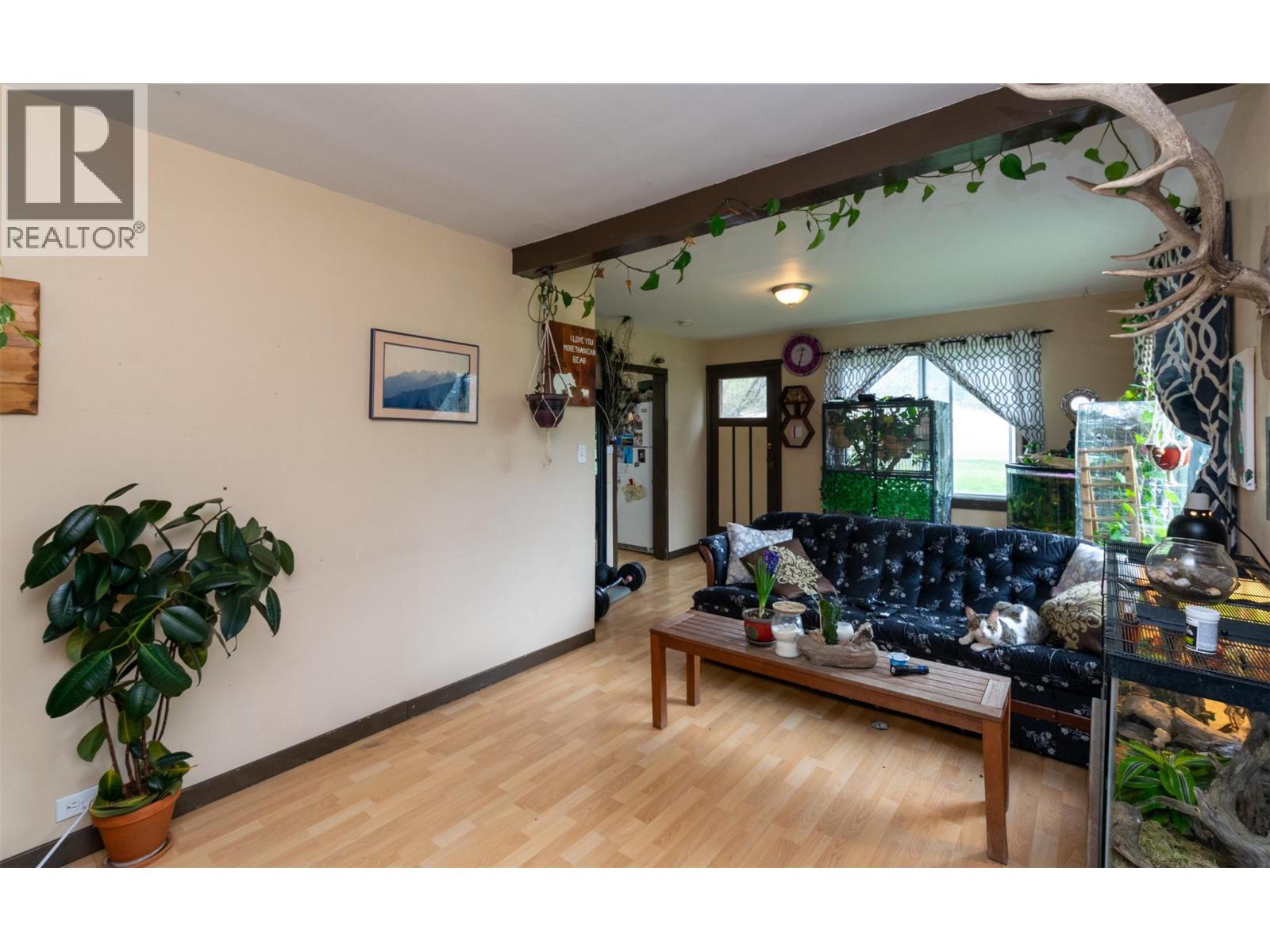 2370 Lakeshore Road Ne, Salmon Arm, British Columbia  V1E 3X9 - Photo 14 - 10384581