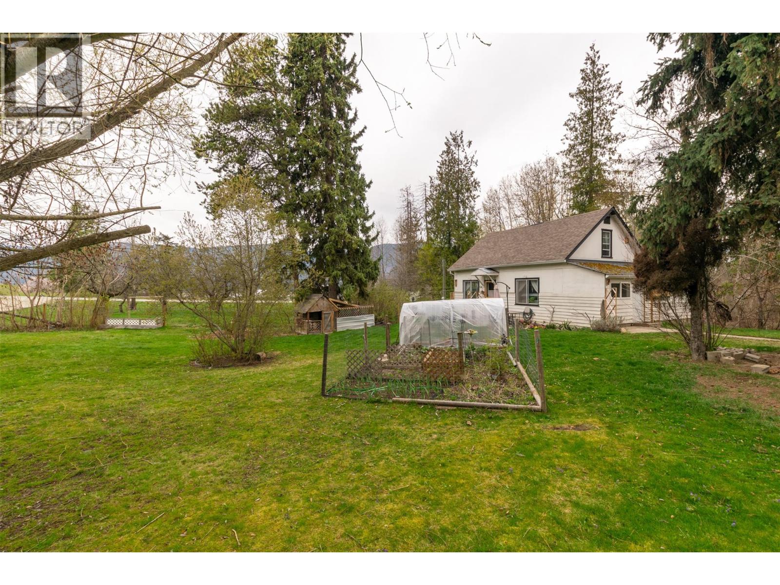 2370 Lakeshore Road Ne, Salmon Arm, British Columbia  V1E 3X9 - Photo 37 - 10384581