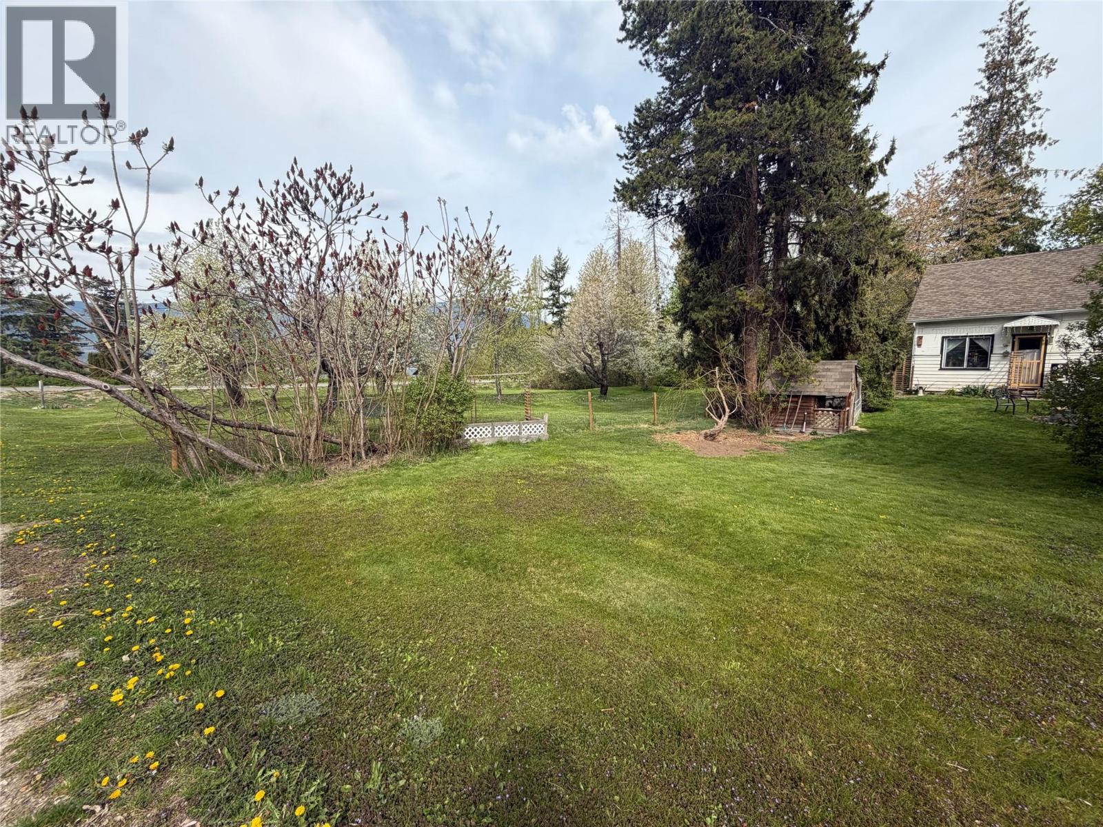 2370 Lakeshore Road Ne, Salmon Arm, British Columbia  V1E 3X9 - Photo 9 - 10384581