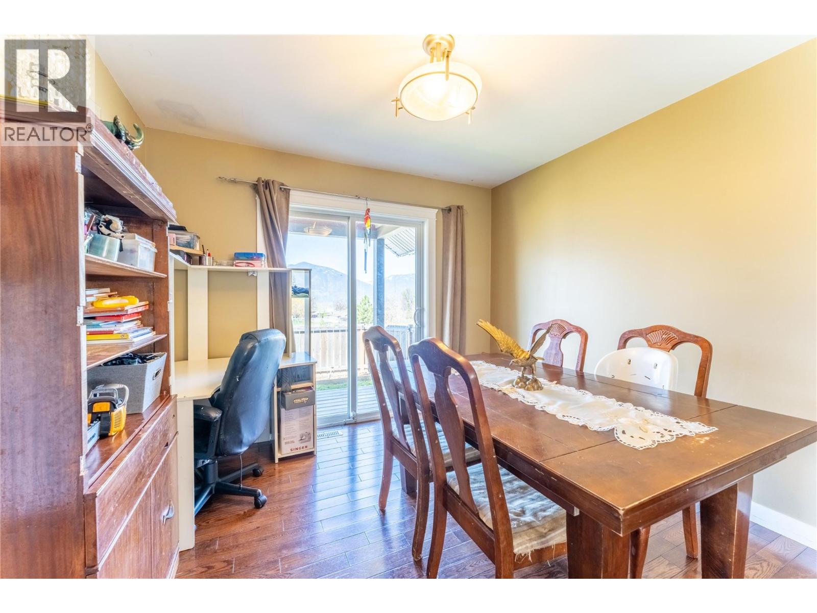 902 Murdoch Street, Creston, British Columbia  V0B 1G4 - Photo 10 - 10383418