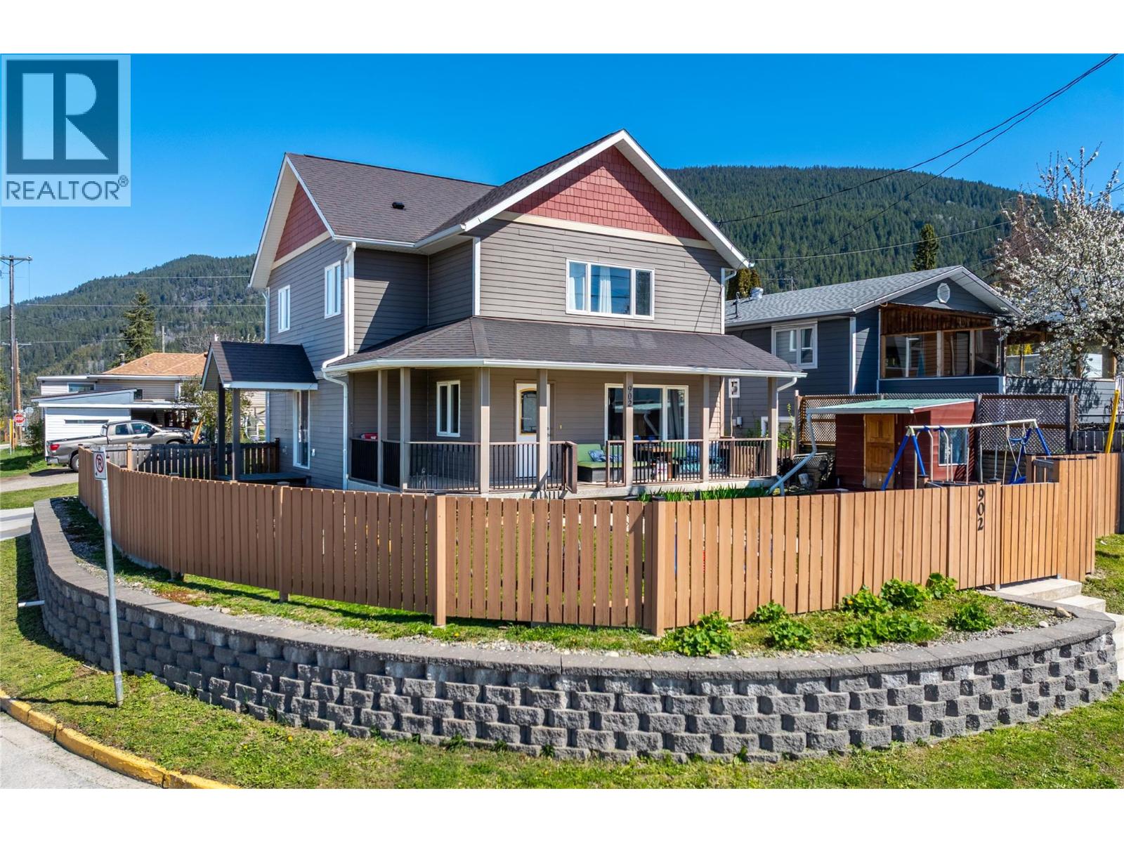 902 Murdoch Street, Creston, British Columbia  V0B 1G4 - Photo 32 - 10383418
