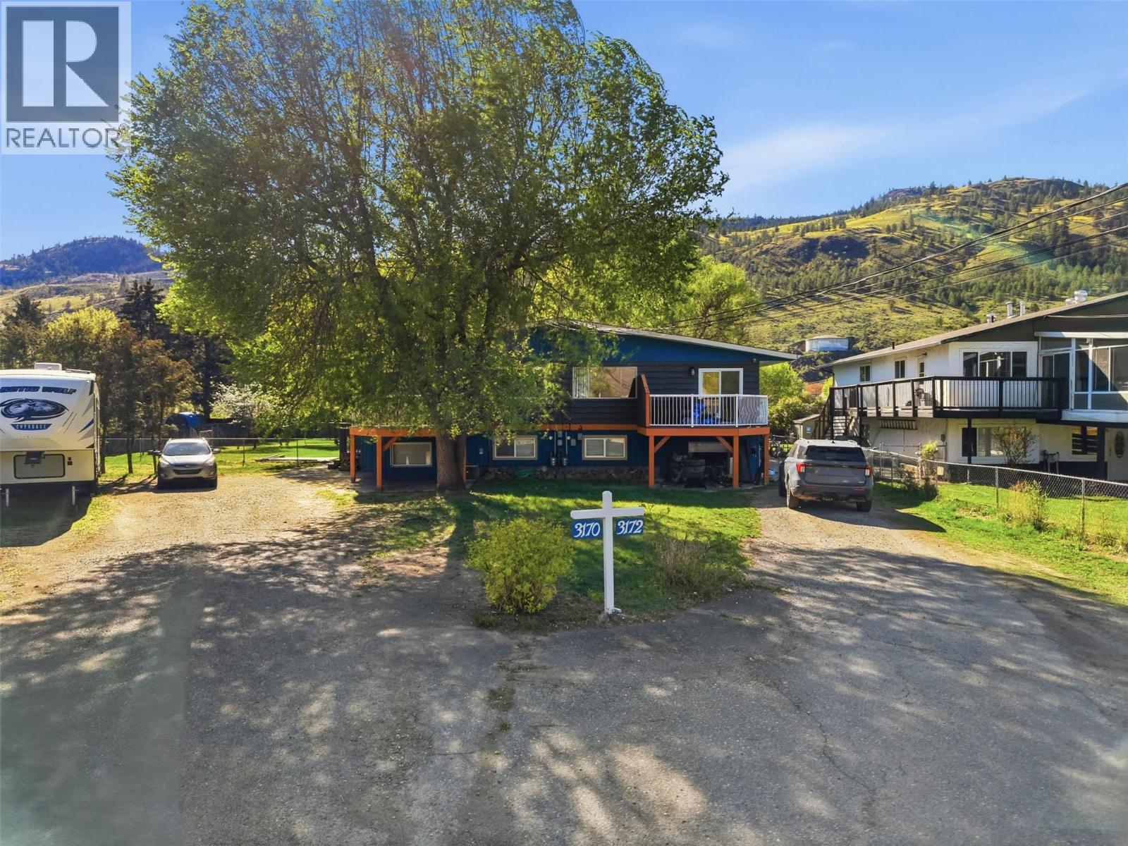 3170/3172 Wawn Crescent, Kamloops, British Columbia  V2B 7J6 - Photo 2 - 10384243