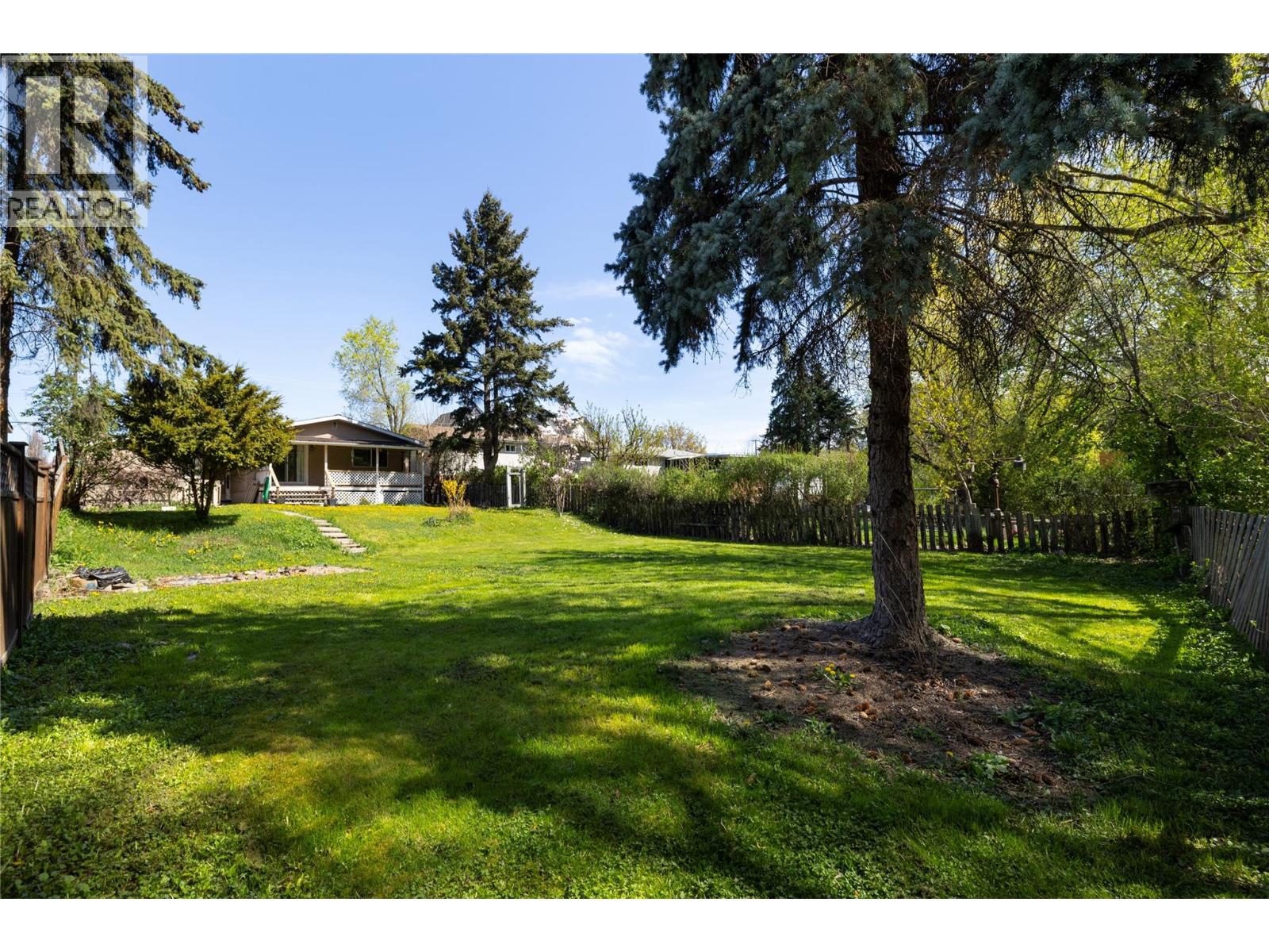 3700 24 Avenue, Vernon, British Columbia  V1T 1L9 - Photo 44 - 10384593