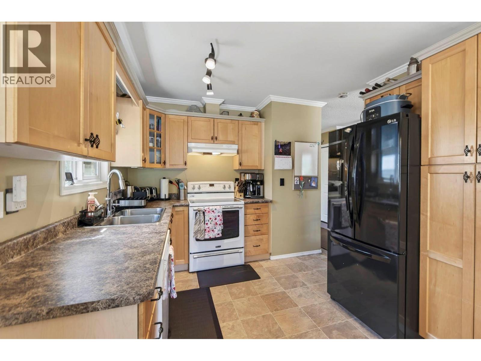 509 Clearwater Valley Road, Clearwater, British Columbia  V0E 1N1 - Photo 3 - 10384081