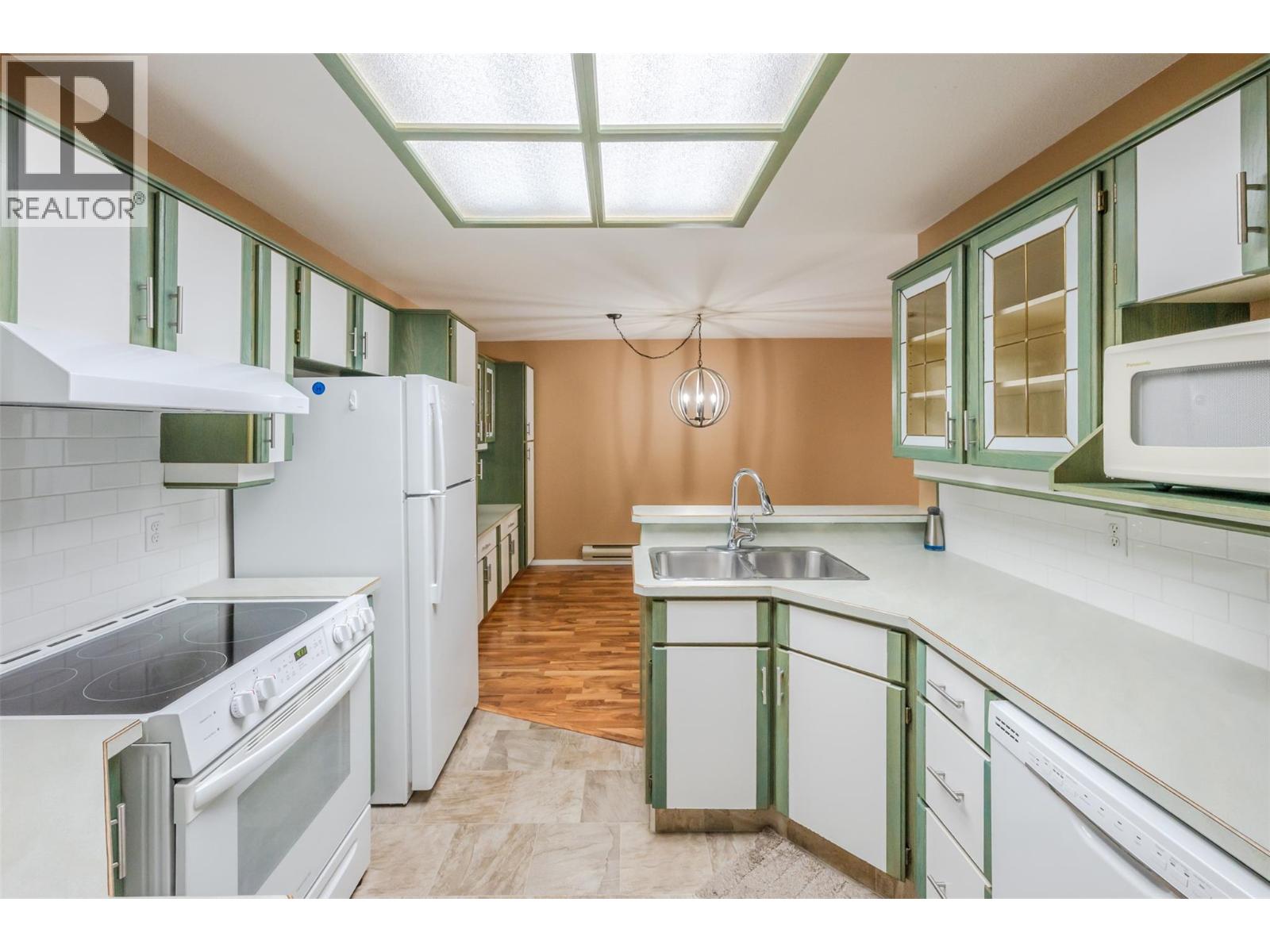 3426 Hemlock Street Unit# 203, Penticton, British Columbia  V2A 8K1 - Photo 7 - 10384731