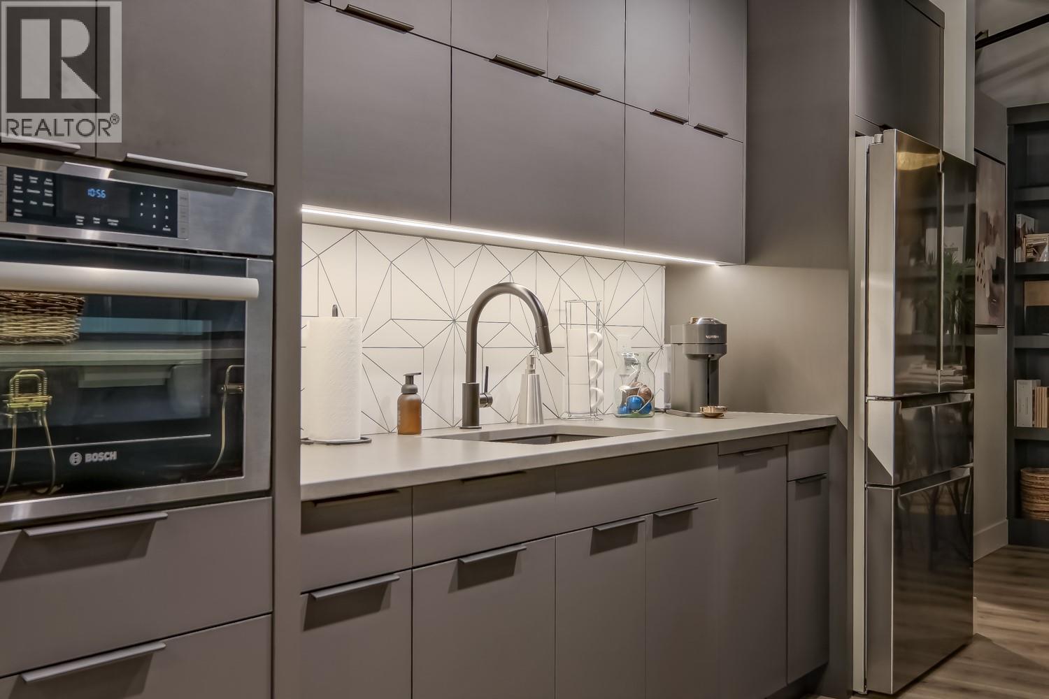 2110 Matrix Crescent Unit# 18, Kelowna, British Columbia  V1V 0C1 - Photo 54 - 10384656