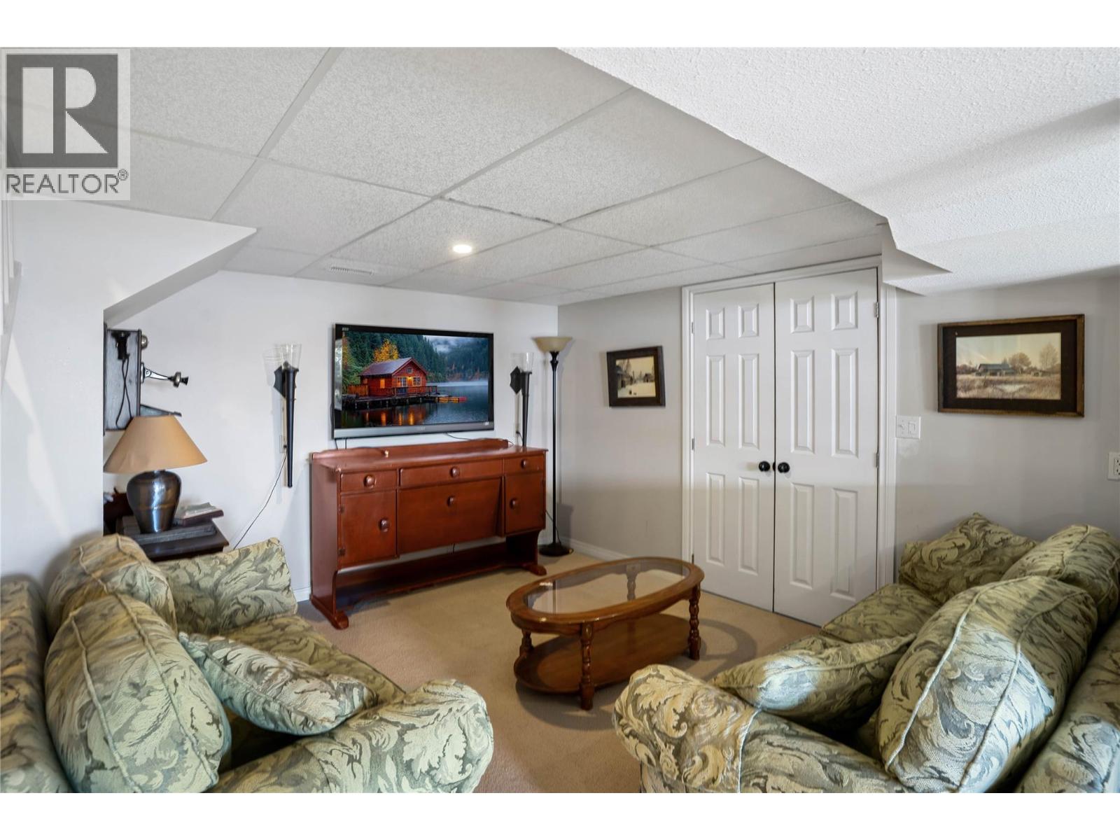 1988 Dewdney Road, Kelowna, British Columbia  V1V 2C3 - Photo 47 - 10384686