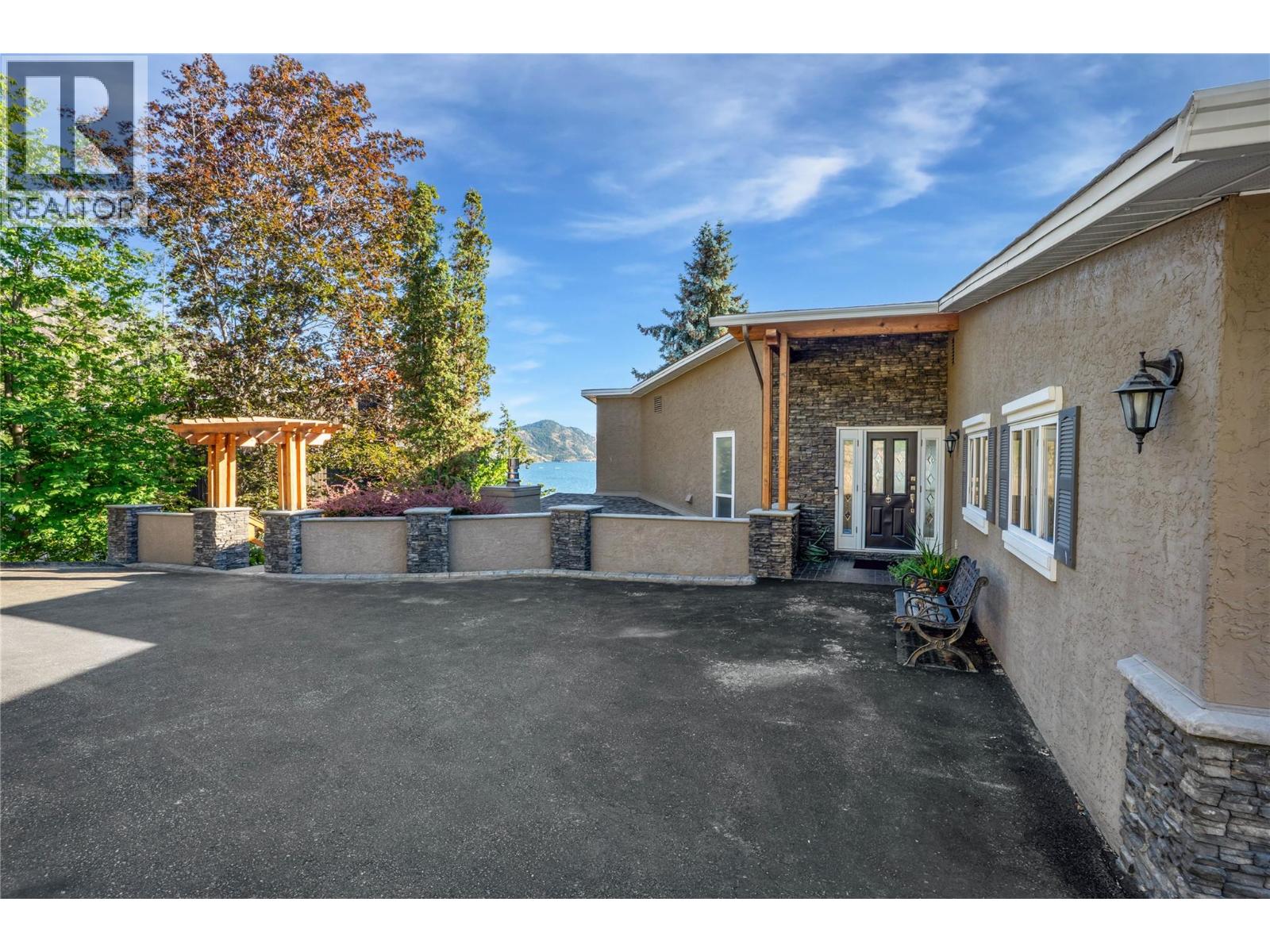 1988 Dewdney Road, Kelowna, British Columbia  V1V 2C3 - Photo 60 - 10384686