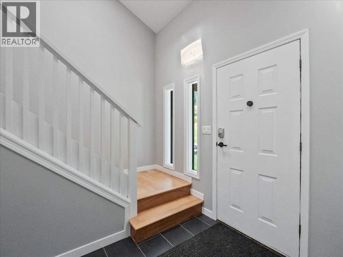 6172 Slocan River Road, Winlaw, British Columbia  V0G 2J0 - Photo 17 - 10384605