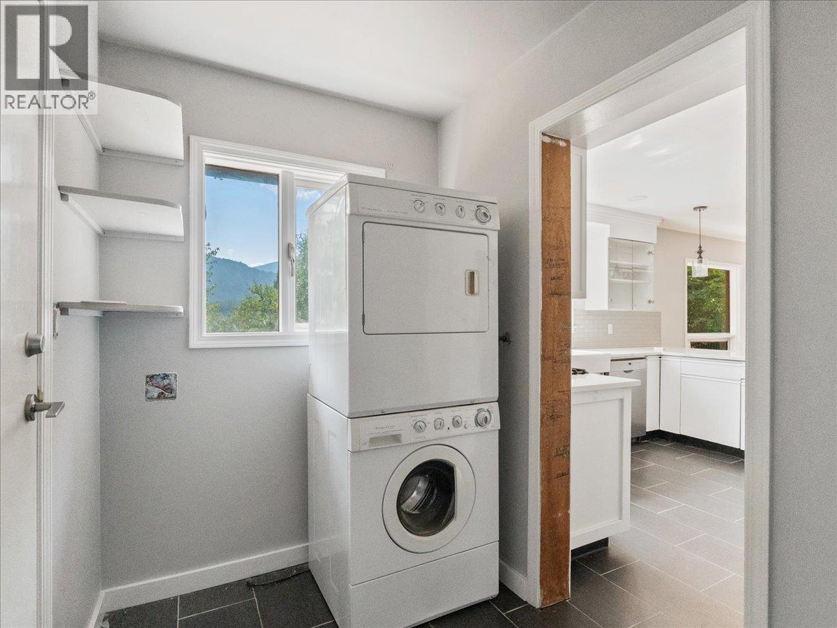 6172 Slocan River Road, Winlaw, British Columbia  V0G 2J0 - Photo 28 - 10384605