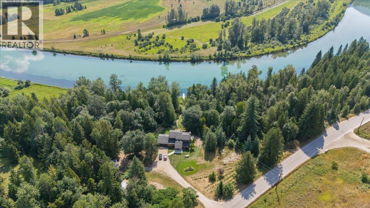 6172 Slocan River Road, Winlaw, British Columbia  V0G 2J0 - Photo 3 - 10384605