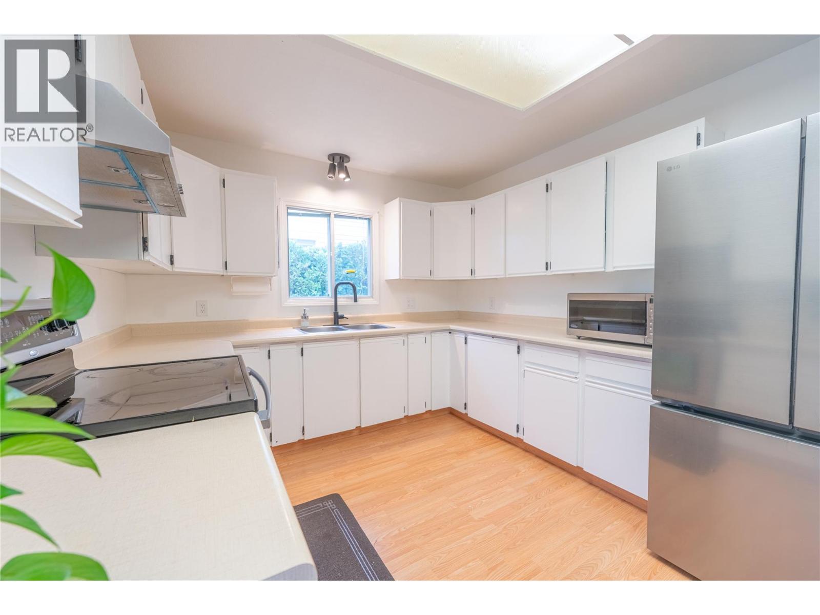 151 Molnar Road, Kelowna, British Columbia  V1X 7B5 - Photo 23 - 10384352